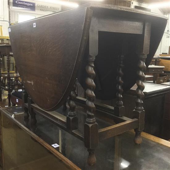 Oak gate leg table